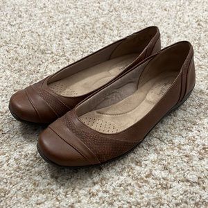 Life Stride Soft System Dig Flats Size 8